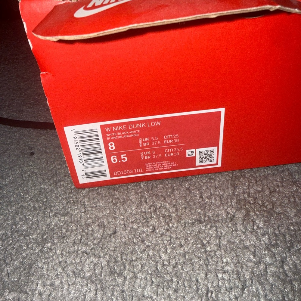 Nike Dunks - image 2